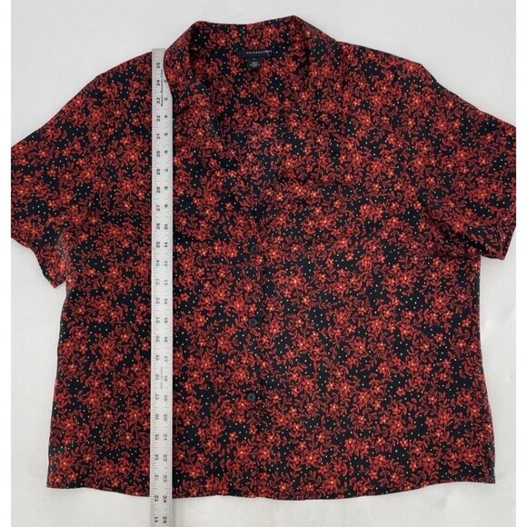 Halogen Women’s Black Floral‎ Satin Collared Button Up Blouse Size Small - Picture 8 of 9